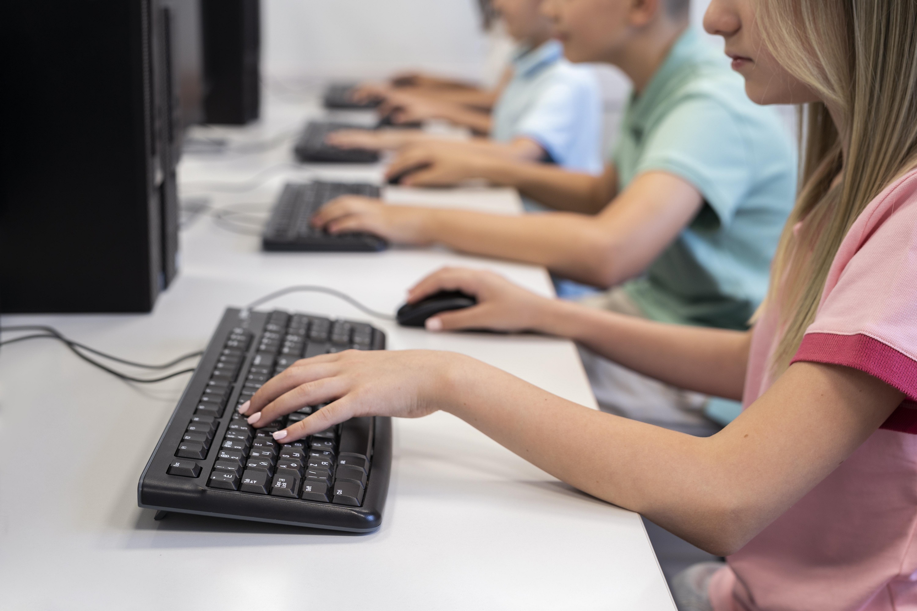 Free Coding Classes for Teens in Tauragė